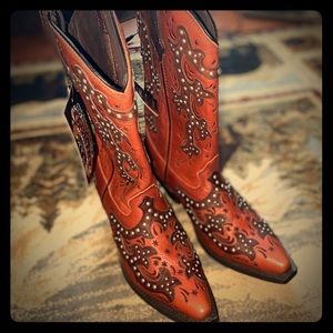 Women’s leather cowboy boots